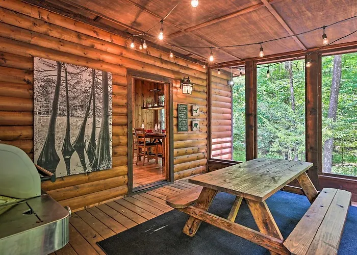 Luxe Broken Bow Cabin Hot Tub About 3 Mi To Hochatown